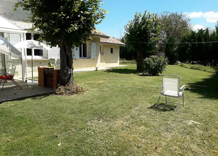 Maison De La Gare * Tombeboeuf